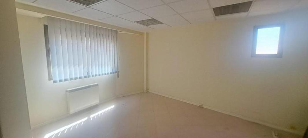 Oficina en alquiler en Teruel, Centro photo 0