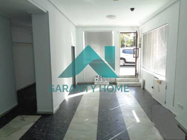 Local comercial en alquiler en Cáceres, LLOPIS IBORRA photo 0