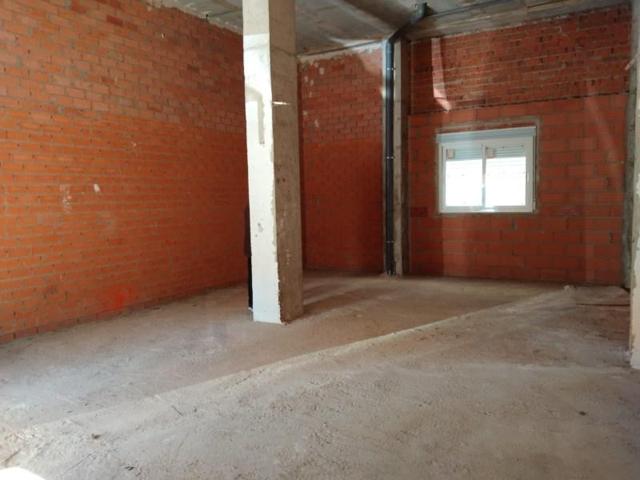 Local comercial en alquiler en Badajoz photo 0