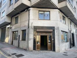 Local comercial en alquiler en Lugo, Piringalla photo 0