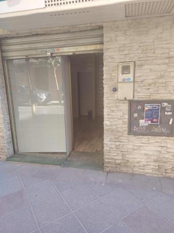 Local comercial en alquiler en Granada, Pedro antonio de alarcon photo 0