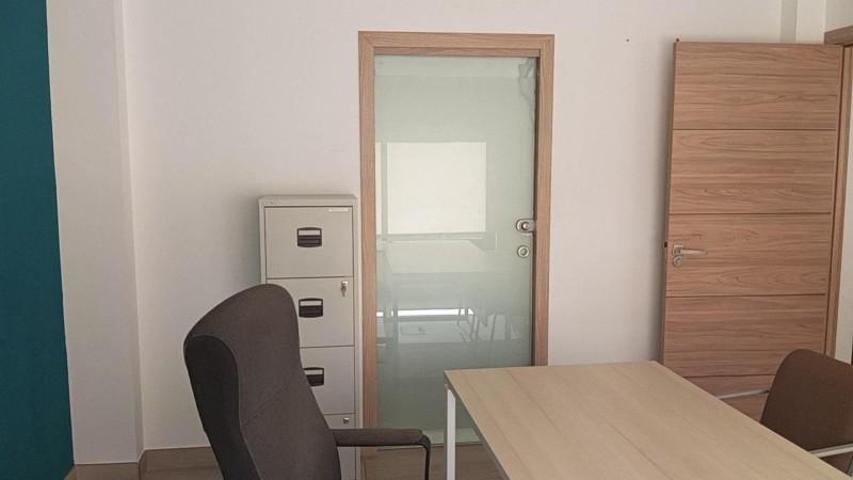 Oficina en alquiler en Mallorca, Bons Aires photo 0