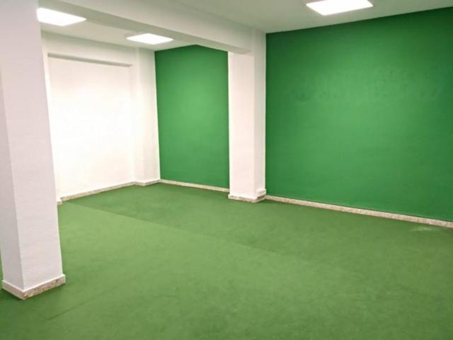 Local comercial en alquiler en Elda, Jardín de la música photo 0