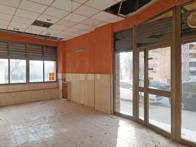 Local comercial en alquiler en Tarragona, Sant pere i san pau photo 0