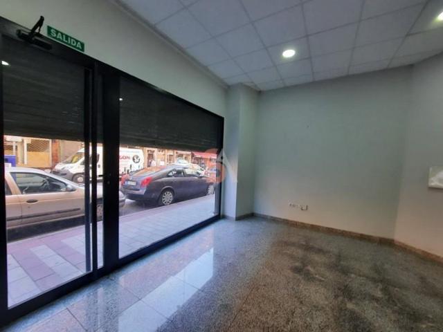 Local comercial en alquiler en Valladolid, Vadillos photo 0