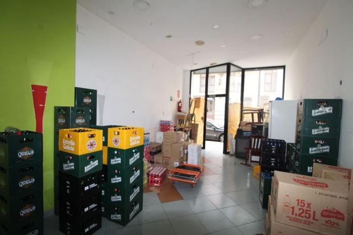 Local comercial en alquiler en Oviedo, El Milan photo 0