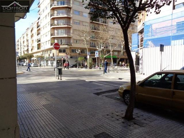 Local comercial en alquiler en Gandia, Paseo Germanías photo 0