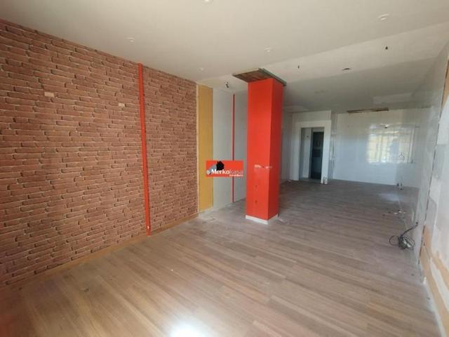 Local comercial en alquiler en Lugo, Augas Férreas photo 0