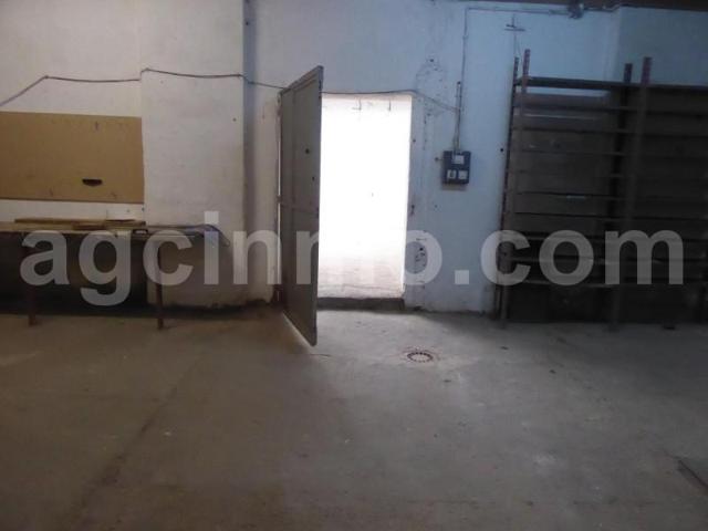 Local comercial en alquiler en Valladolid, Pajarillos photo 0