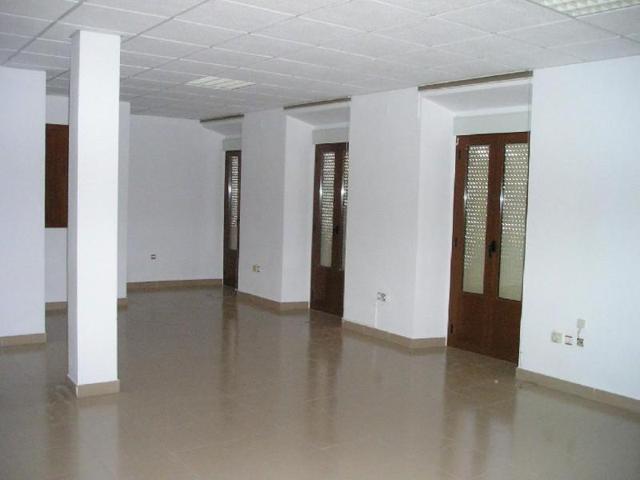 Local comercial en alquiler en Zafra, Zafra photo 0