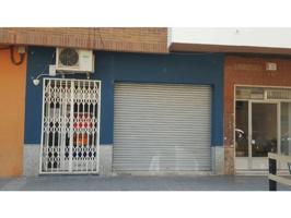 Local comercial en alquiler en Alzira, Iglesia Santos Patronos photo 0