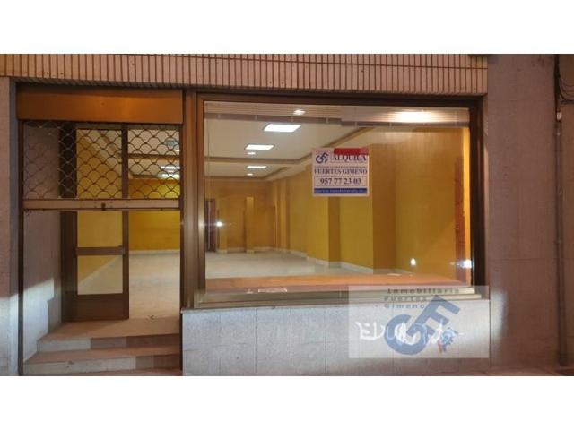 Local comercial en alquiler en Pozoblanco photo 0