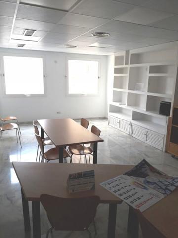 Oficina en alquiler en Sevilla, Nervion photo 0