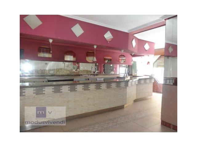 Local comercial en alquiler en León photo 0