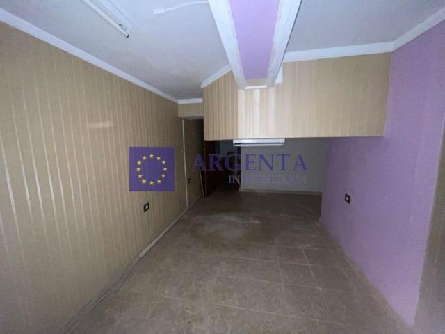 Local comercial en alquiler en Cáceres photo 0