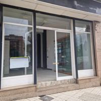 Local comercial en alquiler en Vigo, Traviesas photo 0