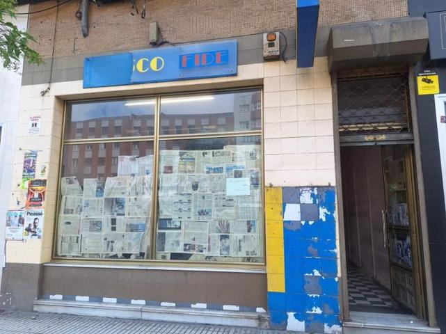 Local comercial en alquiler en Gijón, Gijón photo 0