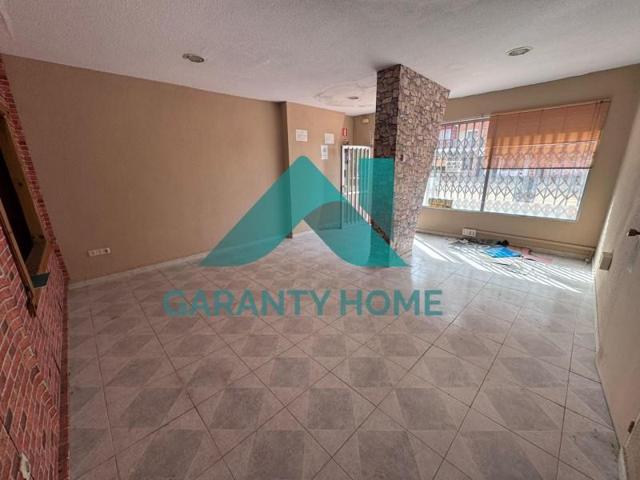 Local comercial en alquiler en Cáceres, Moctezuma photo 0