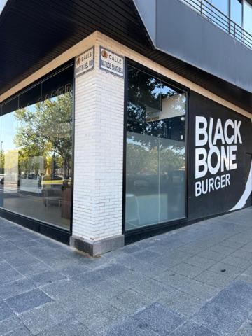 Local comercial en alquiler en Zaragoza, Azucarera photo 0