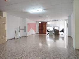 Local comercial en alquiler en el Prat de Llobregat, Plaça de Catalunya photo 0