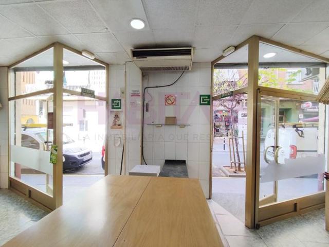 Local comercial en alquiler en Burjassot photo 0
