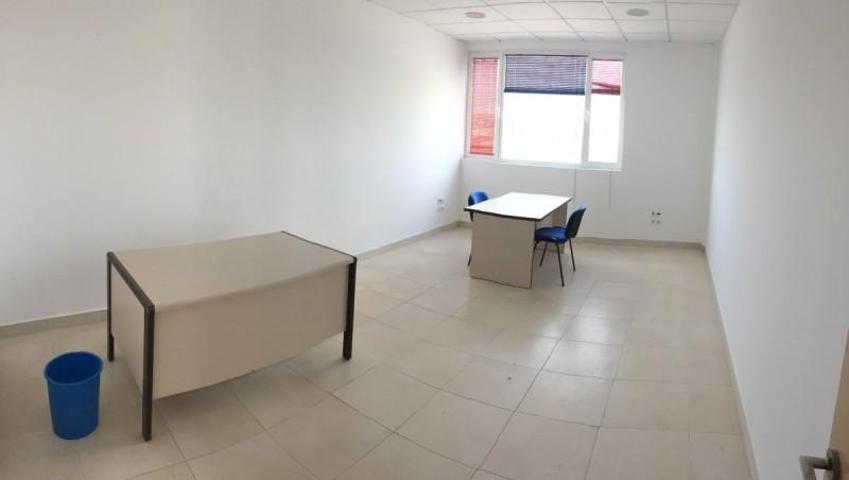 Oficina en alquiler en Alicante, Benalua photo 0