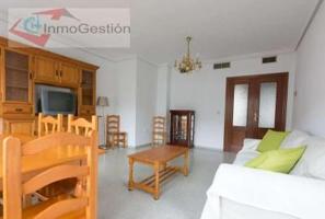 Apartamento en alquiler en Cáceres photo 0