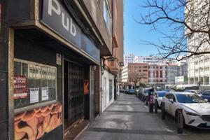 Local comercial en alquiler en A Coruña, A Coruña photo 0