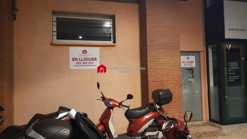 Local comercial en alquiler en Tarragona, Sant pere i san pau photo 0