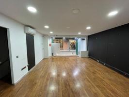 Local comercial en alquiler en Sallent, Cataluna photo 0