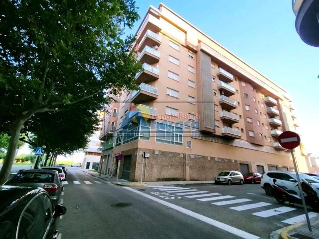 Local comercial en alquiler en Oliva, Oliva Pueblo photo 0