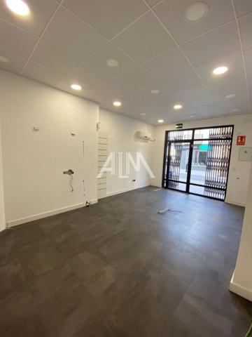 Local comercial en alquiler en Manzanares, Centro photo 0