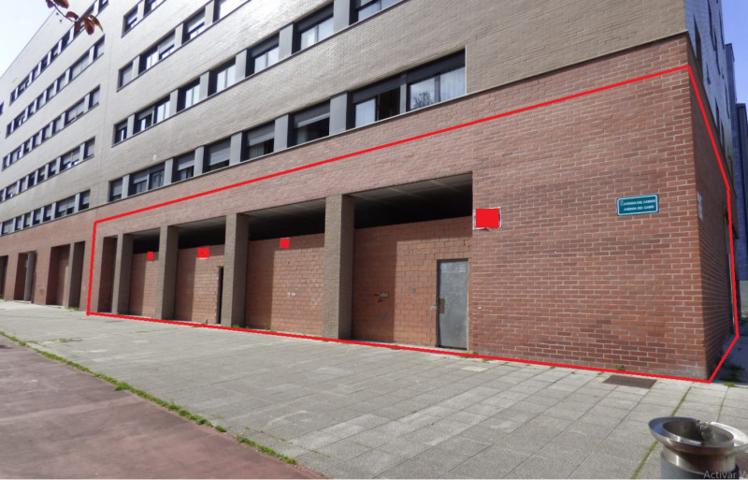 Local comercial en alquiler en Mieres, Mieres photo 0