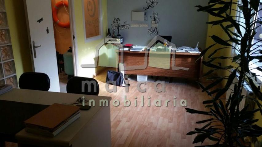 Local comercial en alquiler en Vigo, Florida photo 0