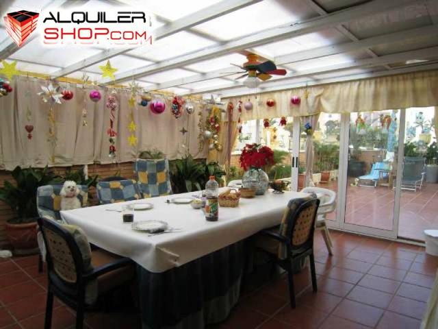Apartamento en alquiler en Torrevieja, La Mata photo 0