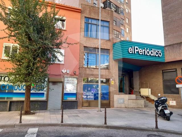 Local comercial en alquiler en Cáceres photo 0