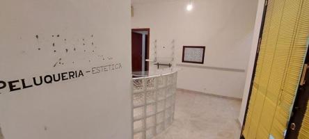 Local comercial en alquiler en Dos Hermanas, Real Utrera photo 0