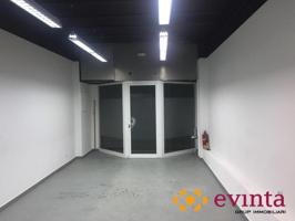 Local comercial en alquiler en Vallirana, Vallirana photo 0