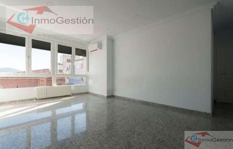 Apartamento en alquiler en Cáceres photo 0