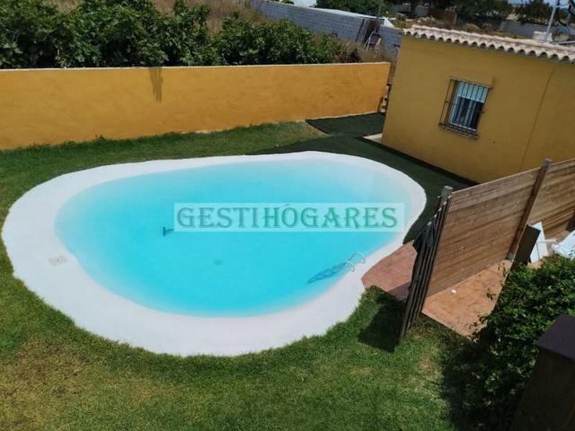 Apartamento en alquiler en Conil de la Frontera photo 0