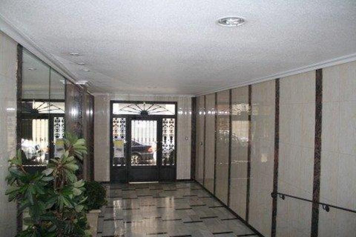 Local comercial en alquiler en Orihuela, Zona Centro photo 0