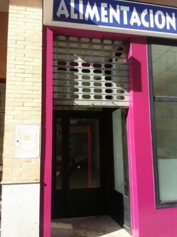 Local comercial en alquiler en Badajoz, San Roque photo 0