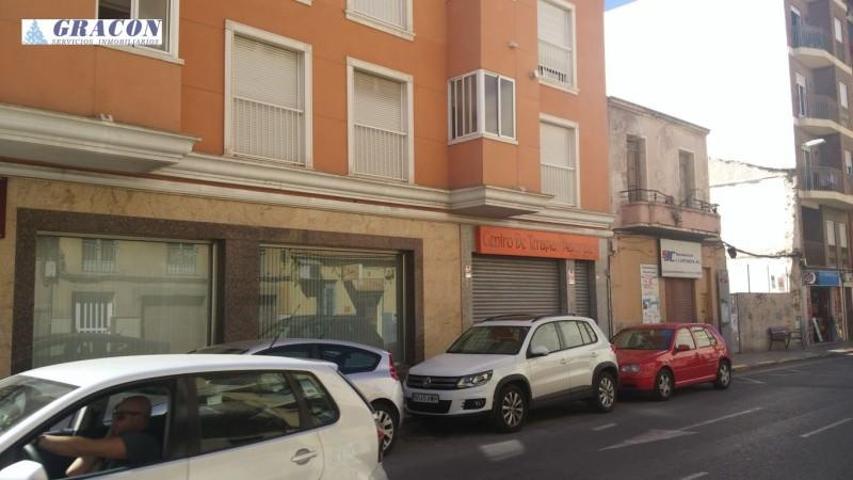 Local comercial en alquiler en Elche, Torreta - Portalada photo 0