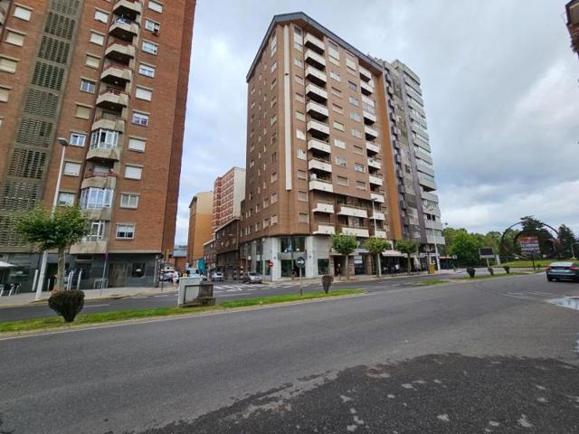 Local comercial en alquiler en Ponferrada, Alta photo 0