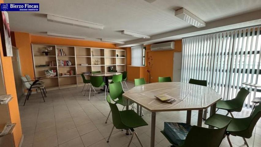 Oficina en alquiler en Ponferrada, Centro photo 0