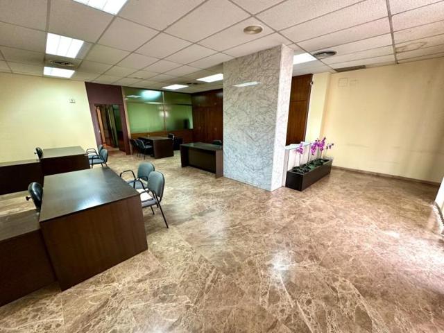 Local comercial en alquiler en Vilanova del Camí, Centre photo 0