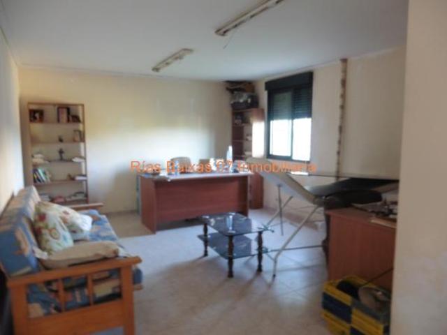 Local comercial en alquiler en Vigo, Cabral photo 0