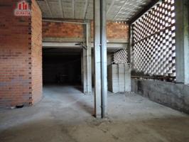 Local comercial en alquiler en Ourense, Valenza photo 0