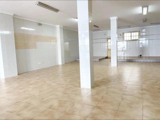 Local comercial en alquiler en Humilladero, CENTRO photo 0