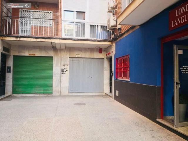 Local comercial en alquiler en Almería, Almedina photo 0